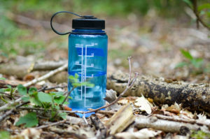 Randonnée ravitaillement gourde poche eau