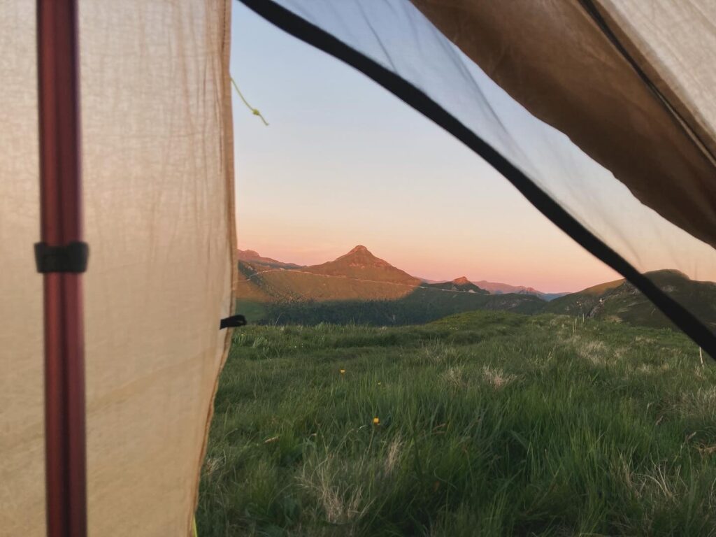 puy-mary-auvergne-trek-randonnée-camping